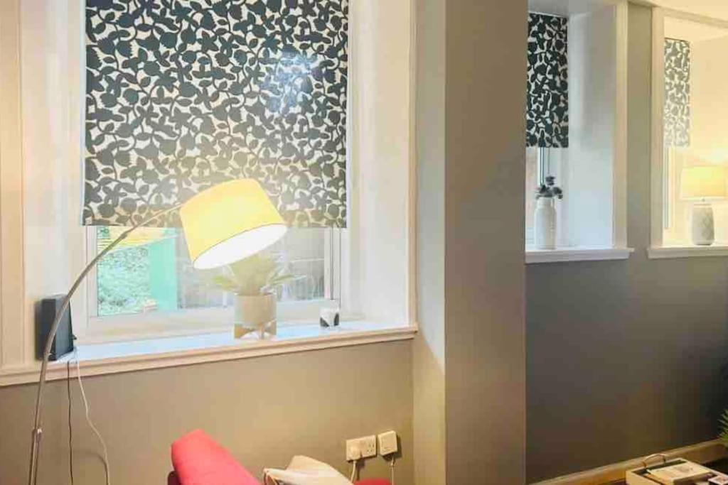Large 2 Bedroom, Ground Floor Flat, Close To City Edinburgh Exterior photo